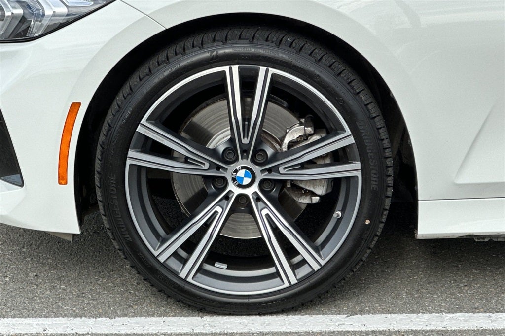2023 BMW 3 Series 330i