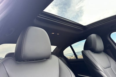 2023 BMW 3 Series 330i