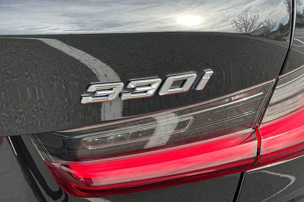 2023 BMW 3 Series 330i