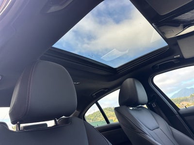 2025 BMW 3 Series 330i xDrive