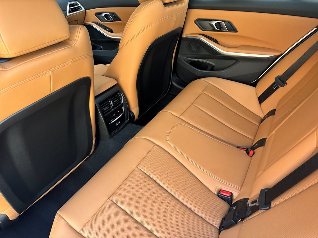 2025 BMW 3 Series 330i xDrive
