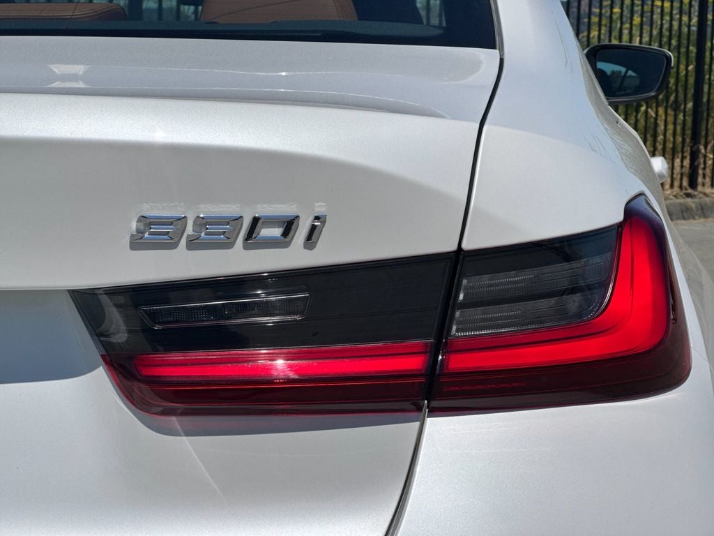 2025 BMW 3 Series 330i xDrive
