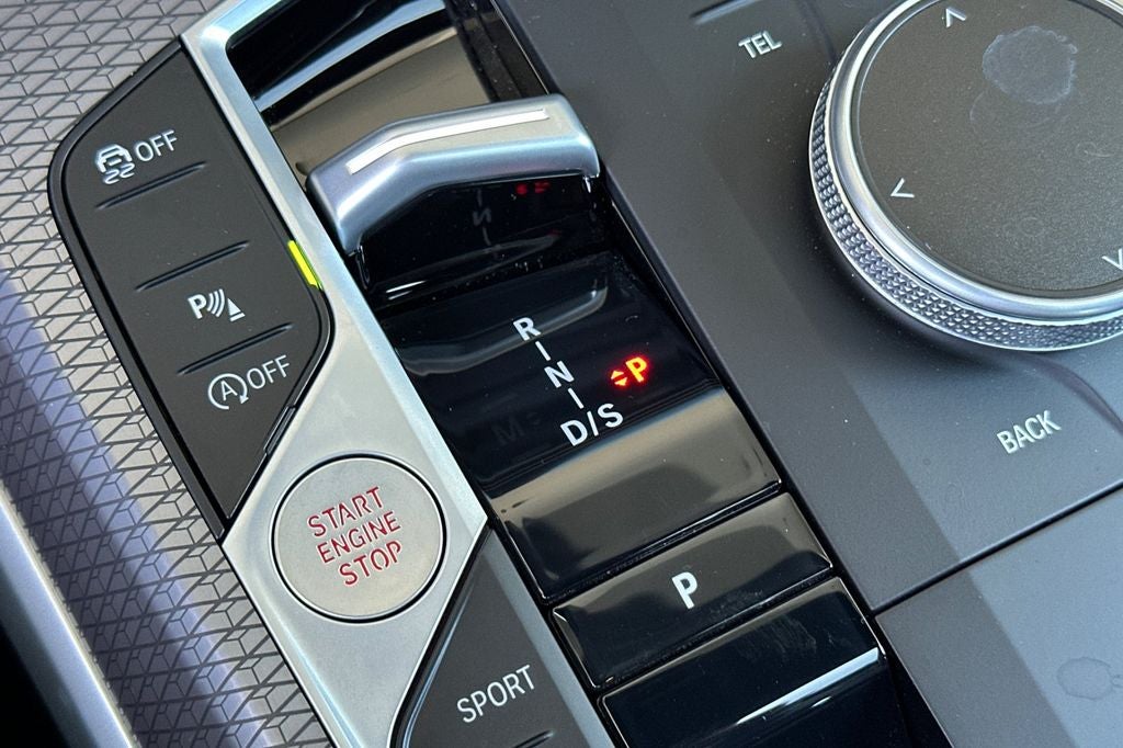 2025 BMW 3 Series 330i xDrive