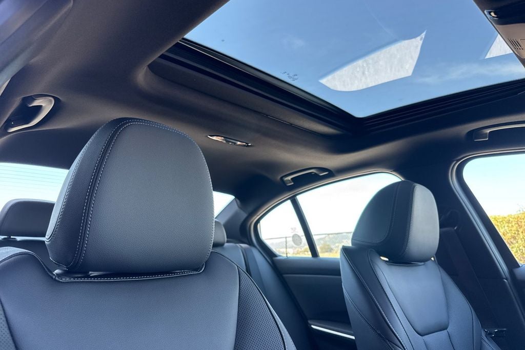 2026 BMW 3 Series 330i xDrive