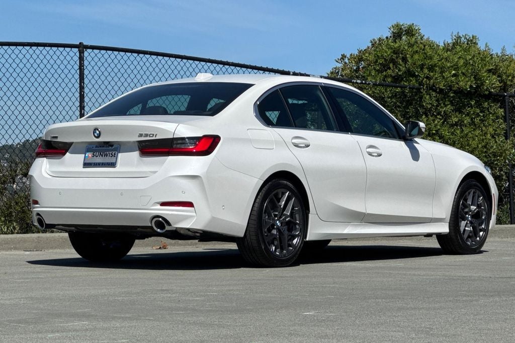 2026 BMW 3 Series 330i xDrive