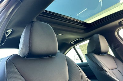 2025 BMW 3 Series 330i xDrive