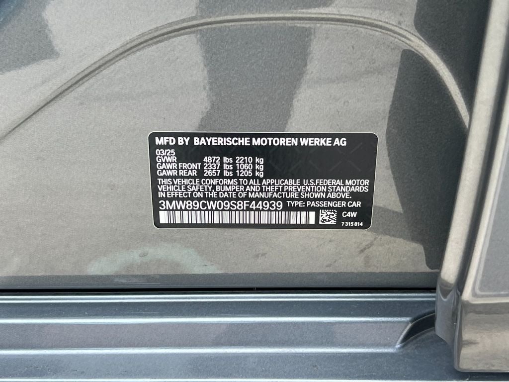 2025 BMW 3 Series 330i xDrive
