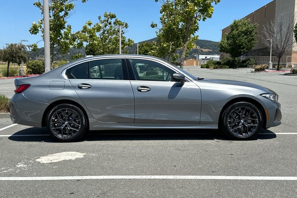 2025 BMW 3 Series 330i xDrive