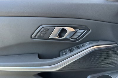 2025 BMW 3 Series 330i xDrive