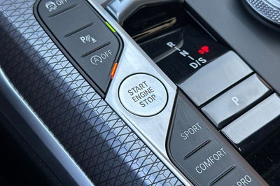 2025 BMW 3 Series 330i xDrive