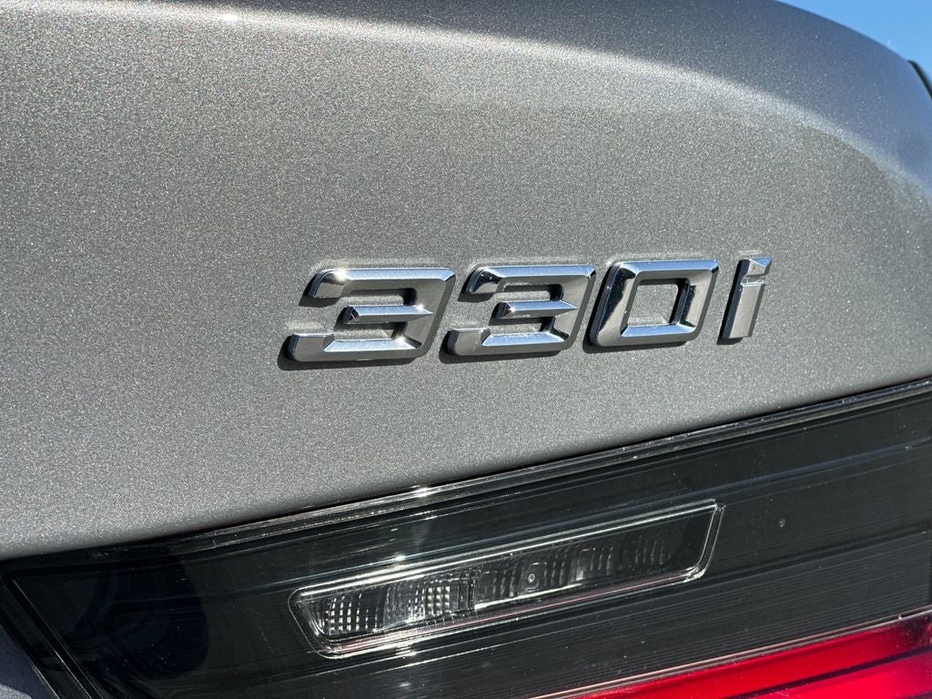 2025 BMW 3 Series 330i xDrive
