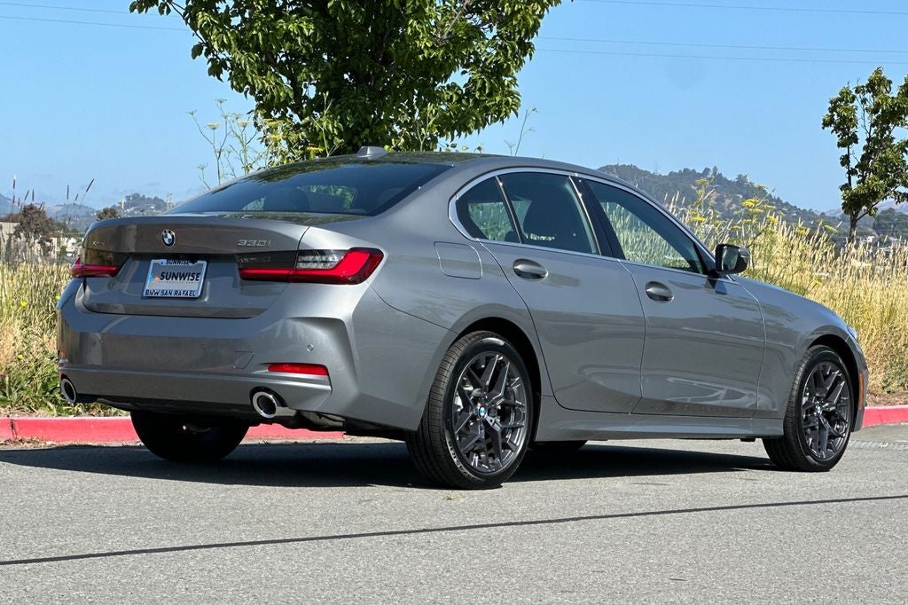 2025 BMW 3 Series 330i xDrive