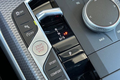 2025 BMW 3 Series 330i xDrive