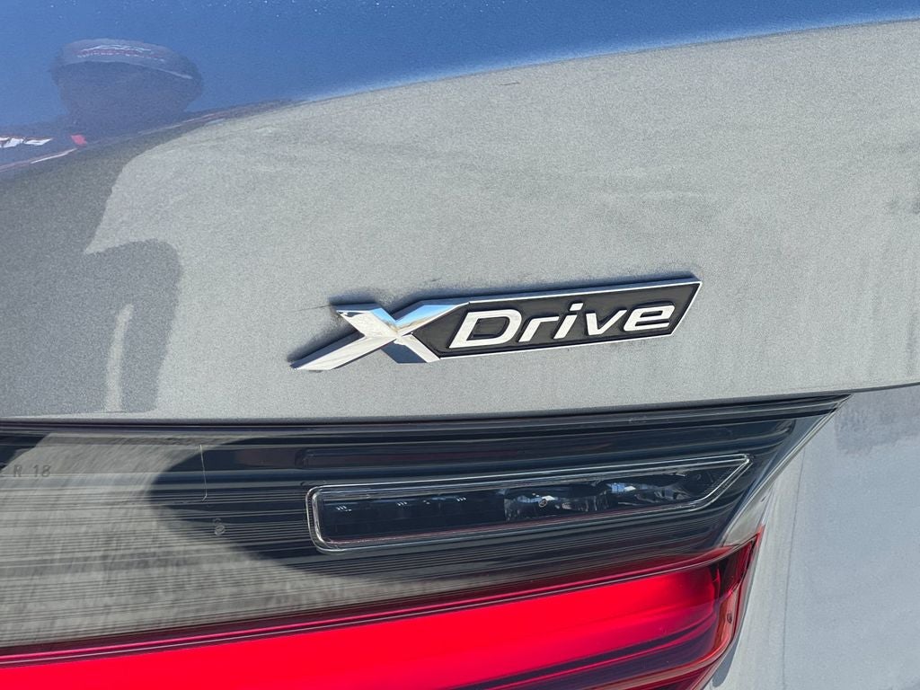 2025 BMW 3 Series 330i xDrive