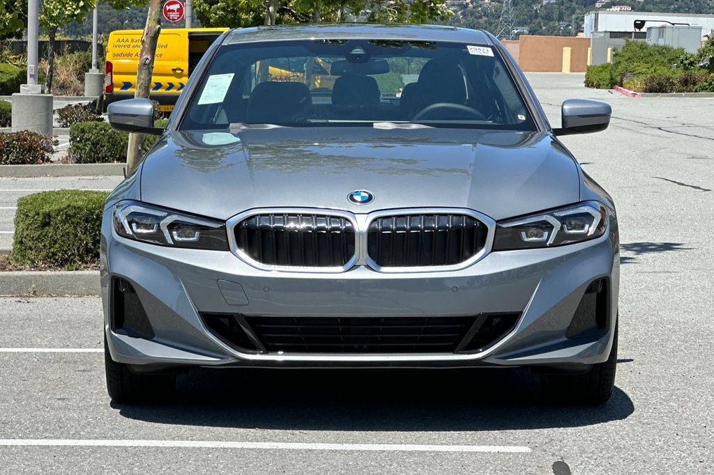 2025 BMW 3 Series 330i xDrive