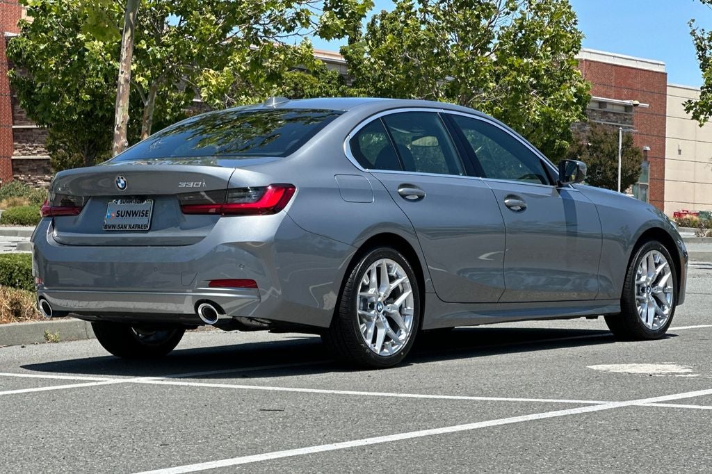 2025 BMW 3 Series 330i xDrive