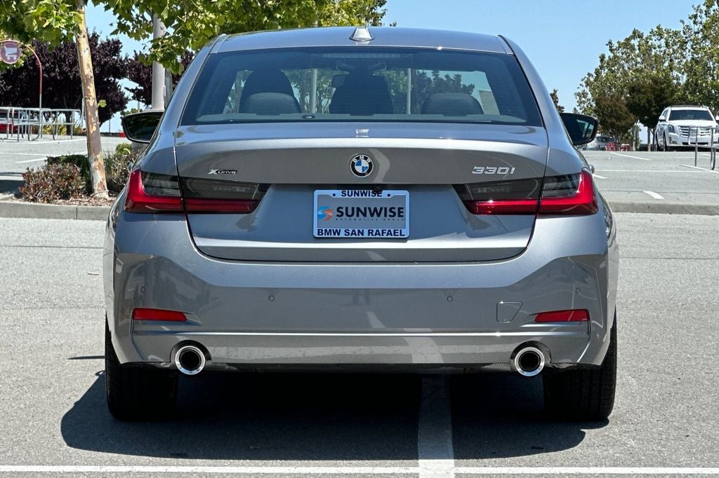 2025 BMW 3 Series 330i xDrive