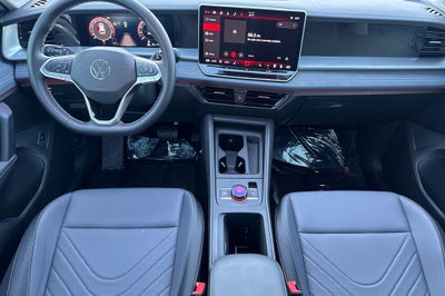2025 Volkswagen Tiguan 2.0T SE