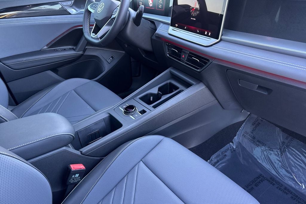 2025 Volkswagen Tiguan 2.0T SE