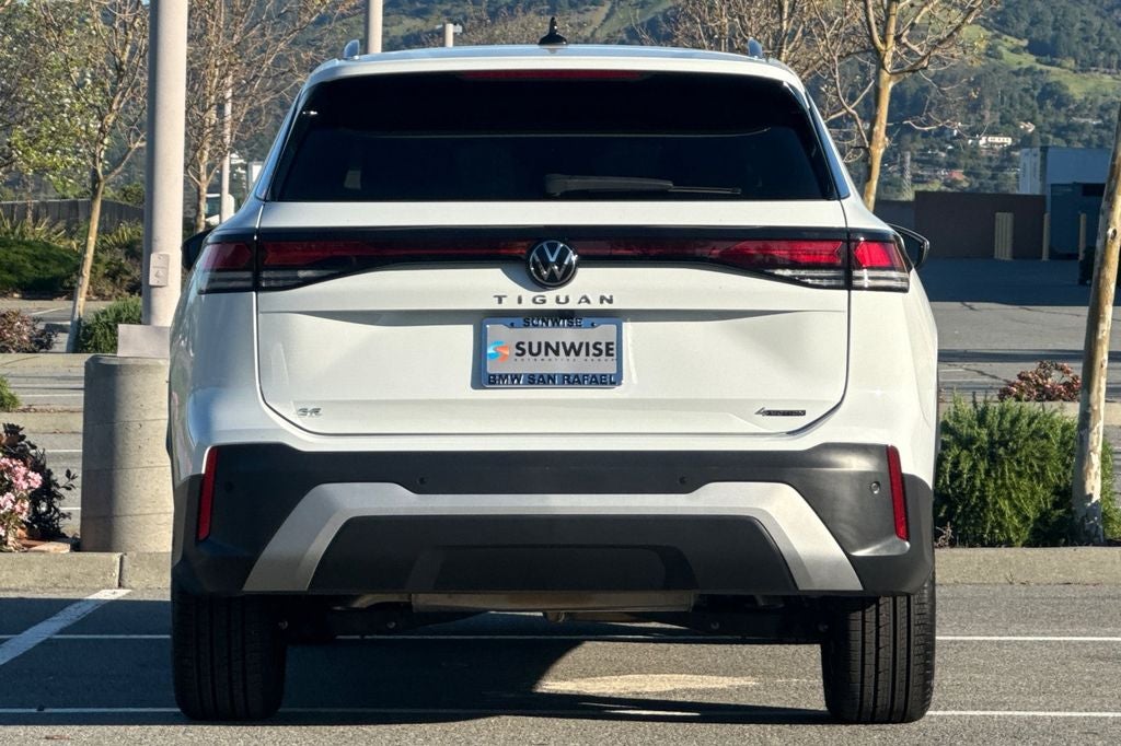 2025 Volkswagen Tiguan 2.0T SE