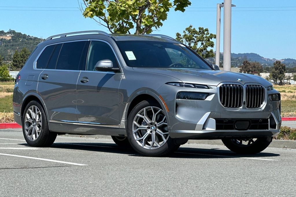 2025 BMW X7 xDrive40i