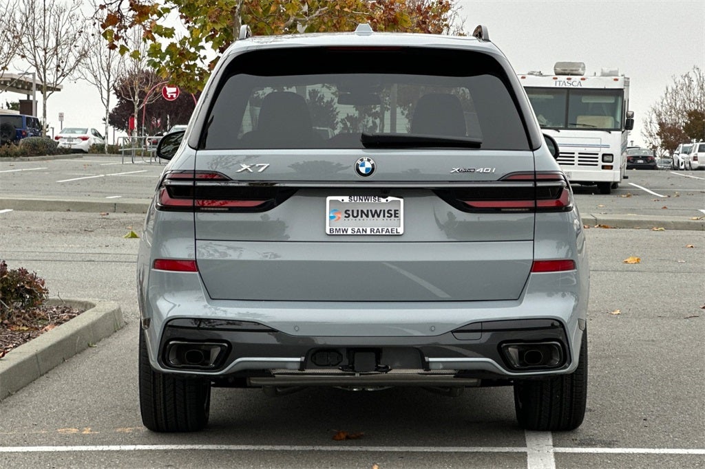 2026 BMW X7 xDrive40i
