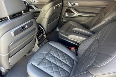 2027 BMW X7 xDrive40i