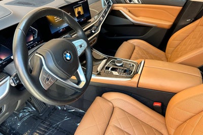 2023 BMW X7 xDrive40i