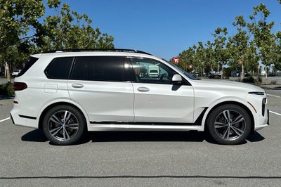 2027 BMW X7 xDrive40i