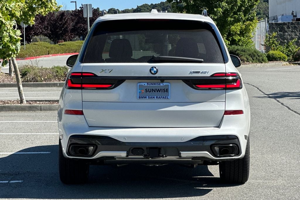 2027 BMW X7 xDrive40i