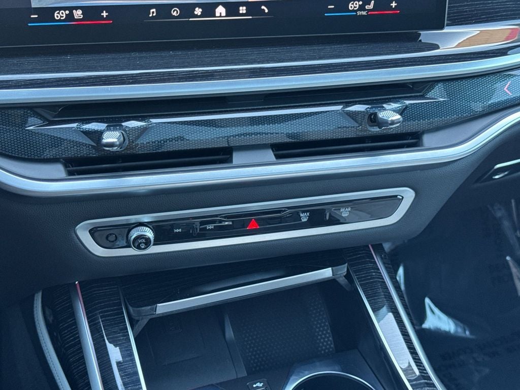 2027 BMW X7 xDrive40i