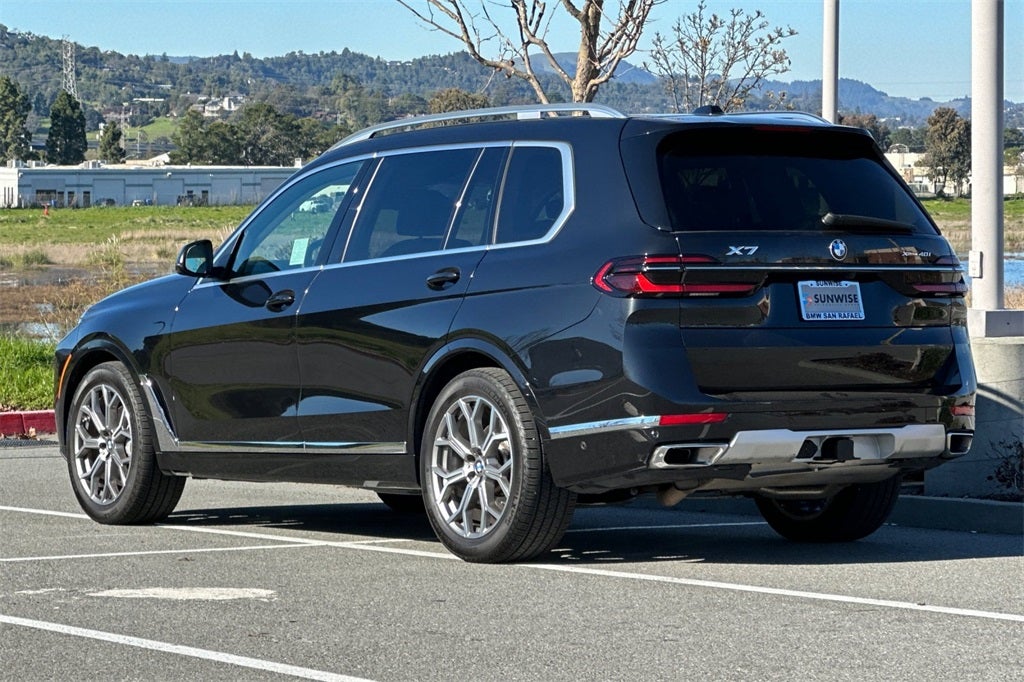 2023 BMW X7 xDrive40i