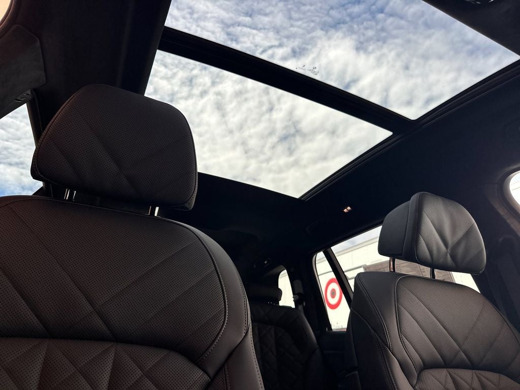 2027 BMW X7 xDrive40i