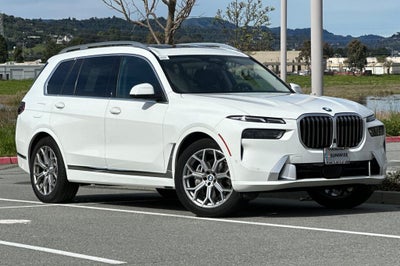 2025 BMW X7 xDrive40i