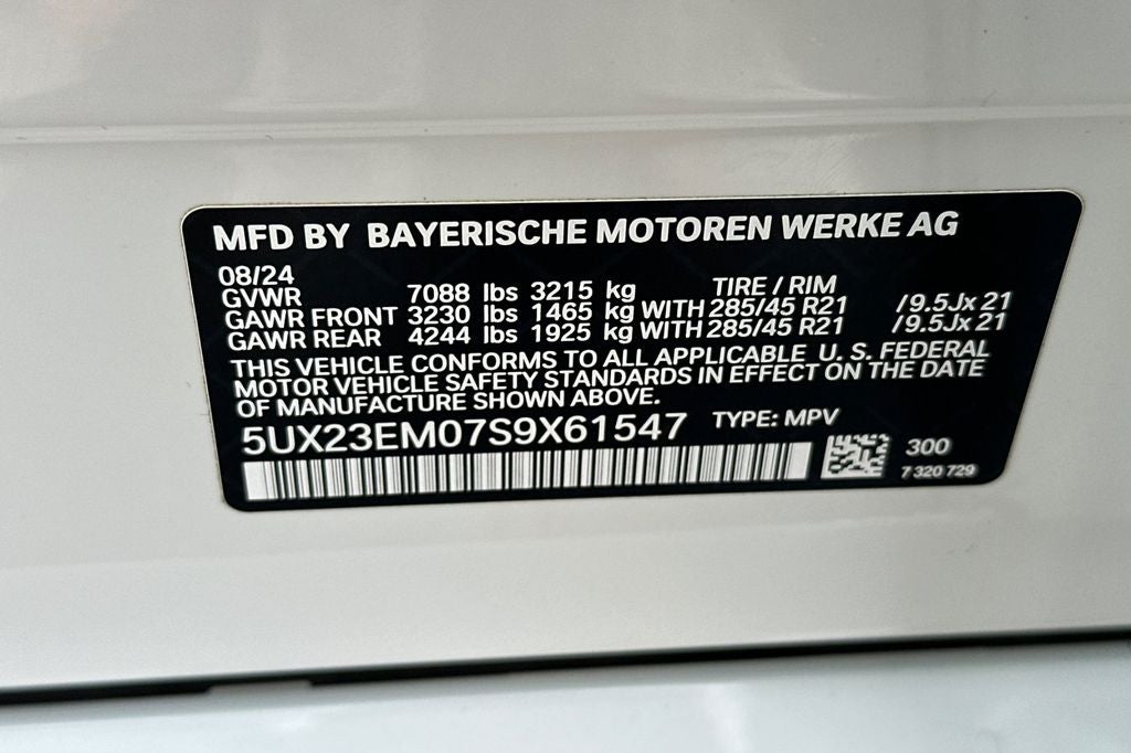 2025 BMW X7 xDrive40i