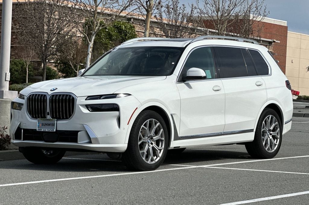 2025 BMW X7 xDrive40i