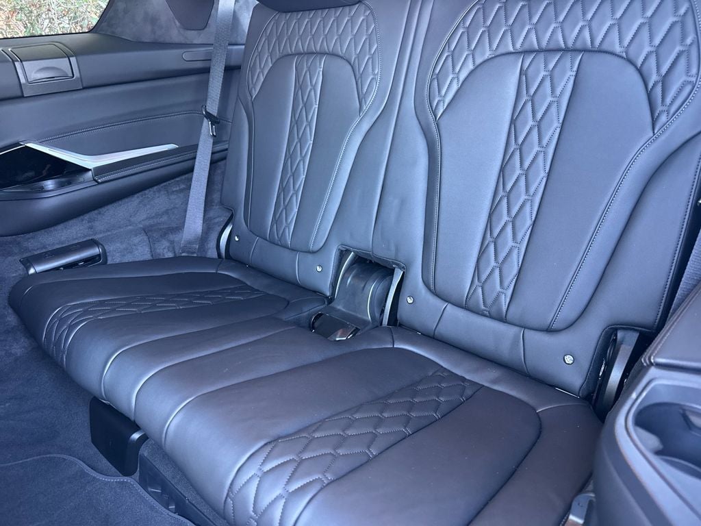 2027 BMW X7 xDrive40i
