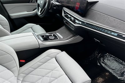 2025 BMW X5 xDrive40i