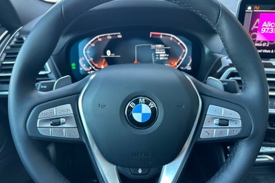 2025 BMW X4 xDrive30i