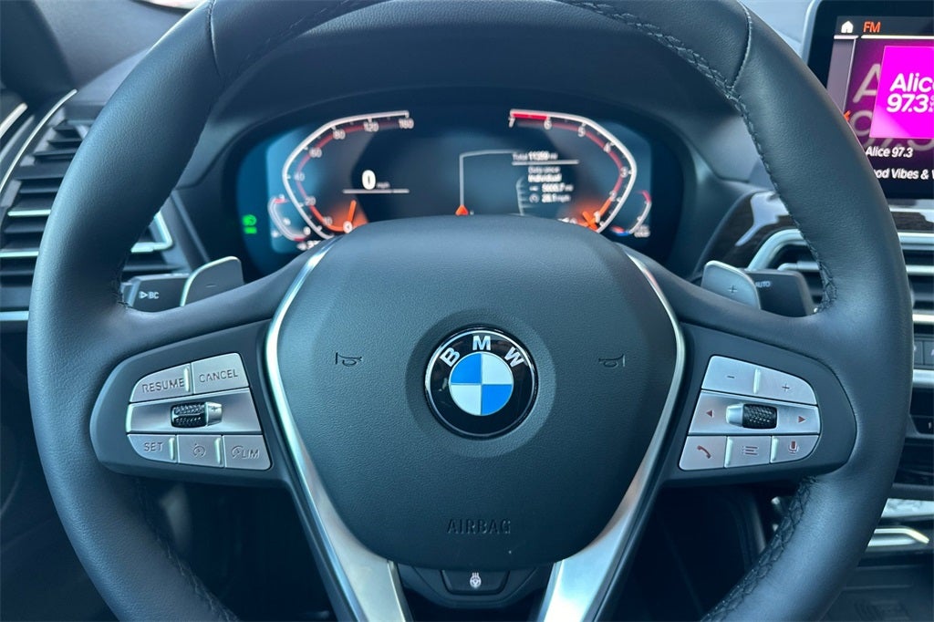 2025 BMW X4 xDrive30i