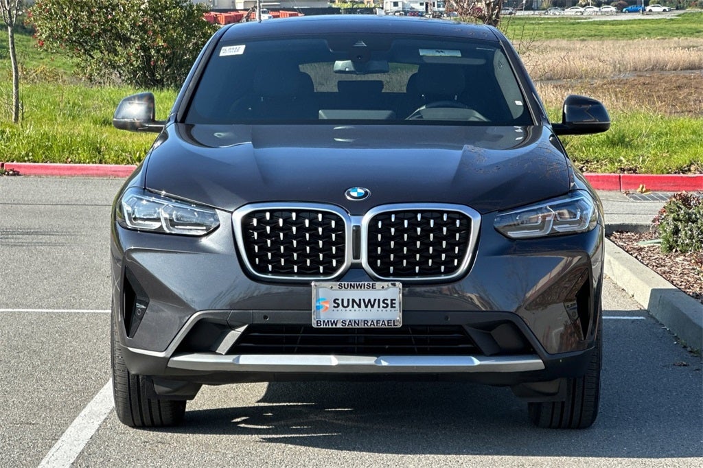 2025 BMW X4 xDrive30i
