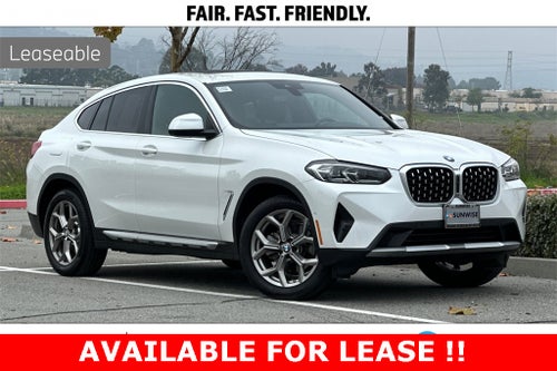 2025 BMW X4 xDrive30i