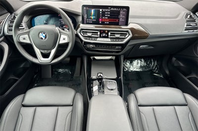 2025 BMW X4 xDrive30i