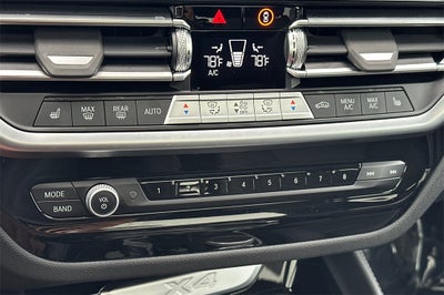 2025 BMW X4 xDrive30i