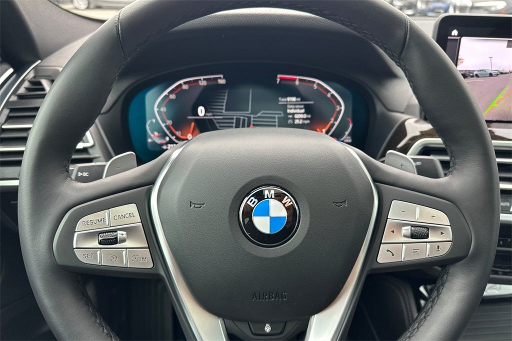 2025 BMW X4 xDrive30i