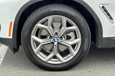 2025 BMW X4 xDrive30i