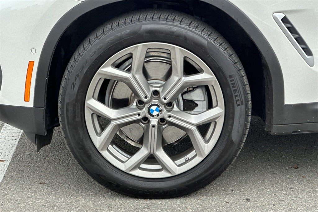 2025 BMW X4 xDrive30i