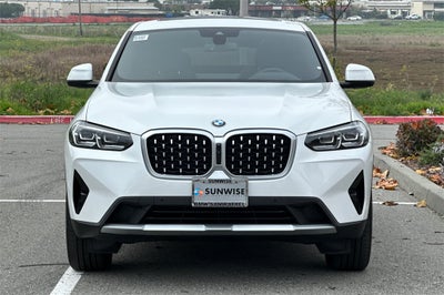 2025 BMW X4 xDrive30i