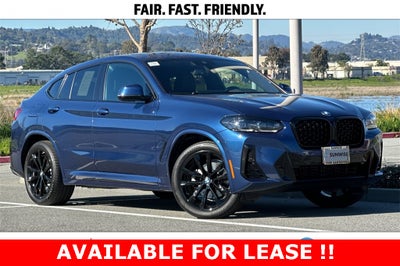 2025 BMW X4 xDrive30i