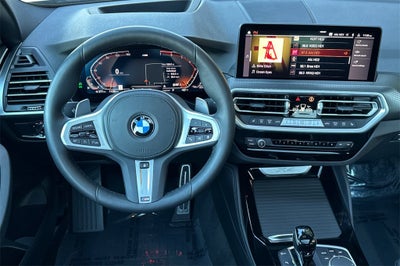 2025 BMW X4 xDrive30i